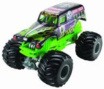 Hot Wheels CCB06 1:24 Scale Monster Jam Grave Digger Die-Cast Vehicle, Multi Color